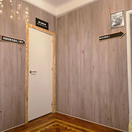 אכסניה Mini In *