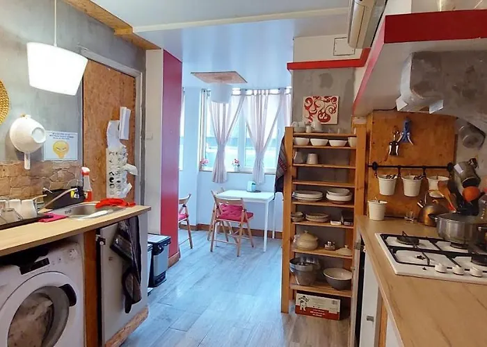 Mini In * ליסבון