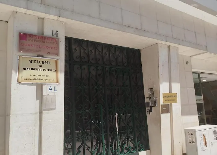 Mini In אכסניה ליסבון