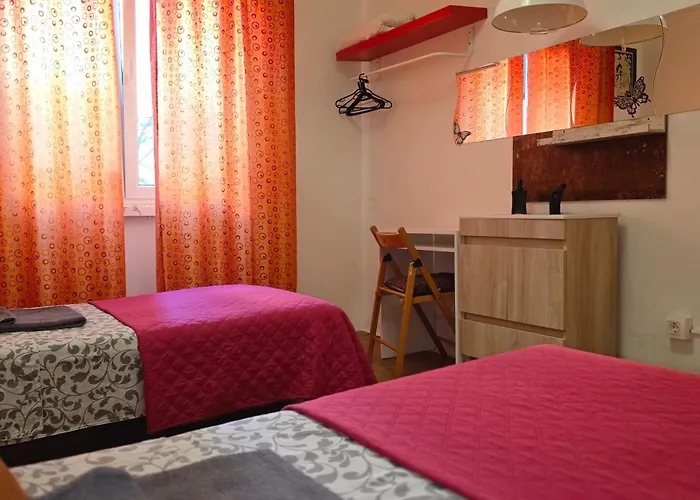 Mini In אכסניה ליסבון