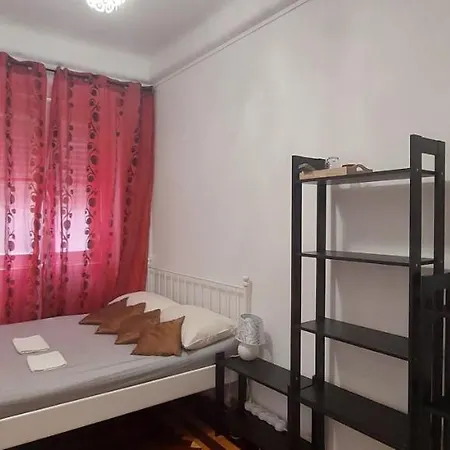 Mini In Albergue *