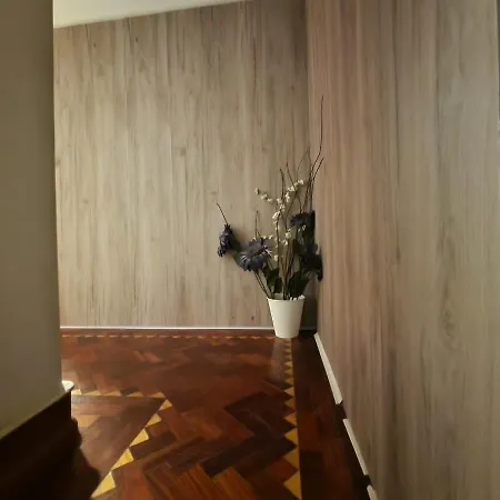 Mini In * Лиссабон